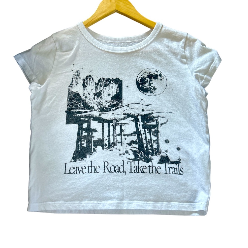 Hollister Leave the Road Take the Trails Crop Top (small)
